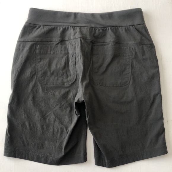 Athleta Trekkie Bermuda Short - Picture 3 of 7